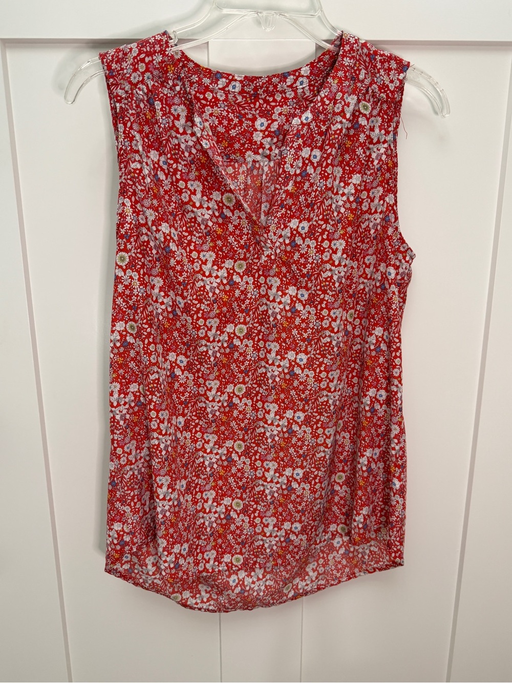 Red Floral Sleeveless V-Neck Women's Top